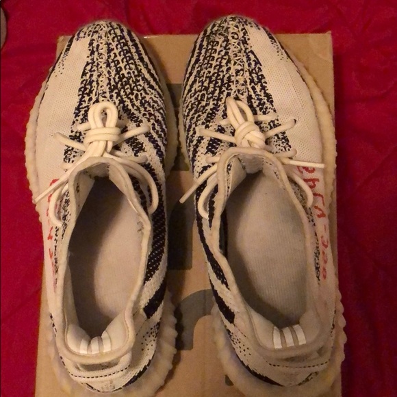 Adidas Yeezy - Picture 3 of 10